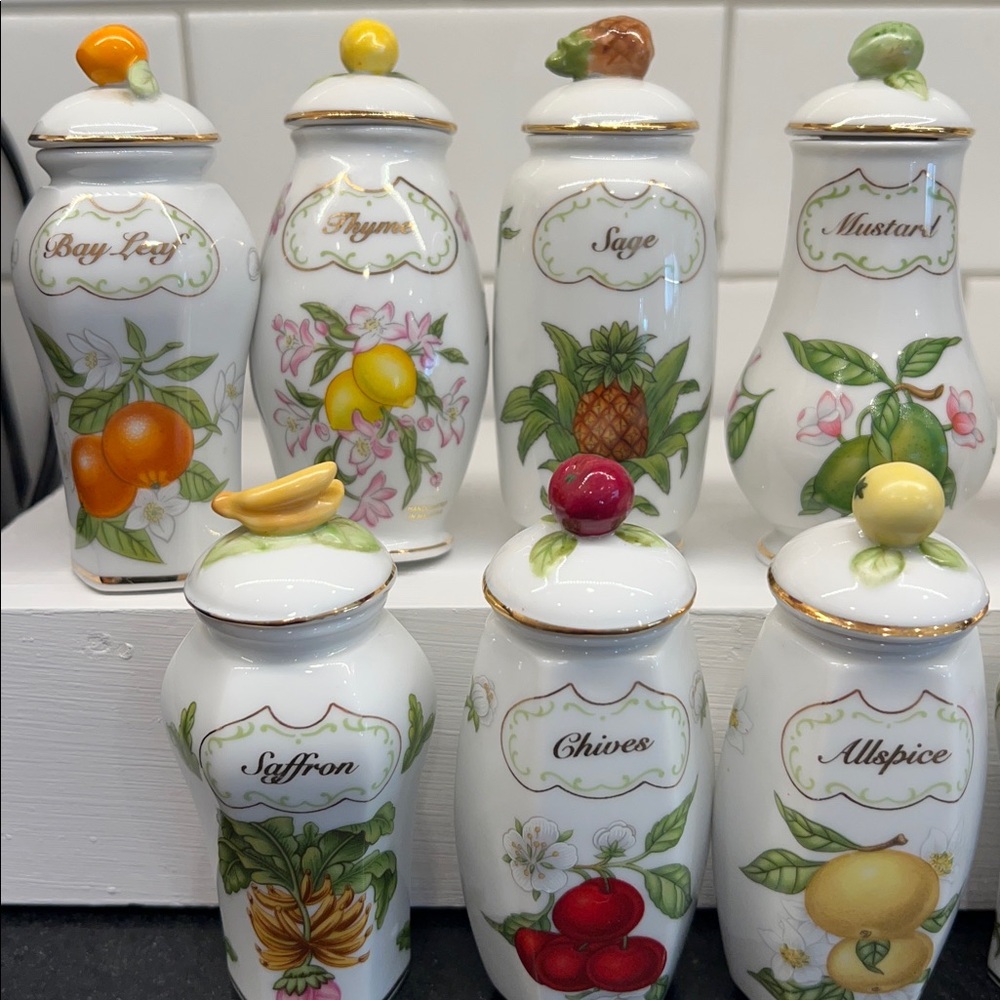 Lenox Orchard Spice Jars: set of 17 (1994) - Picture 5 of 9